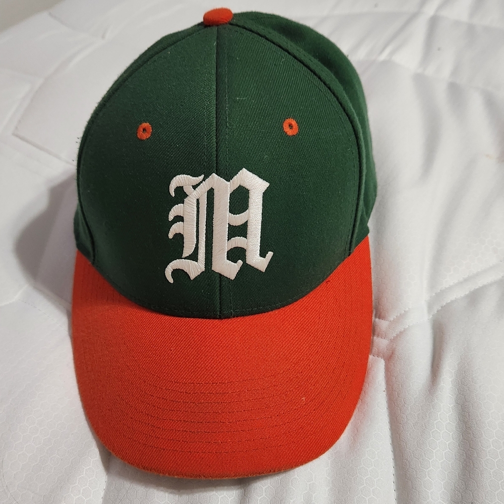 Nike Team MIAMI HURRICANES Baseball Fitted Hat Cap Green Organge - Size 7 5/8